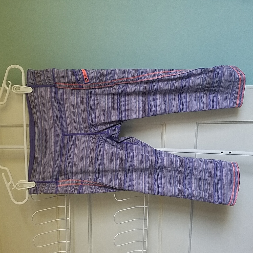 Lululemon Athletica Short Pant Legging Capris Size Zip Pocket Patterned
